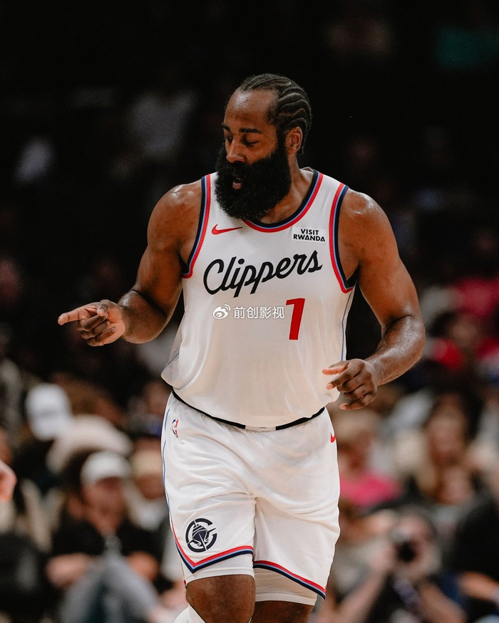 宝盈下载-篮球明星突破个人纪录，创造新高(篮球明星突破个人纪录,创造新高的是谁)